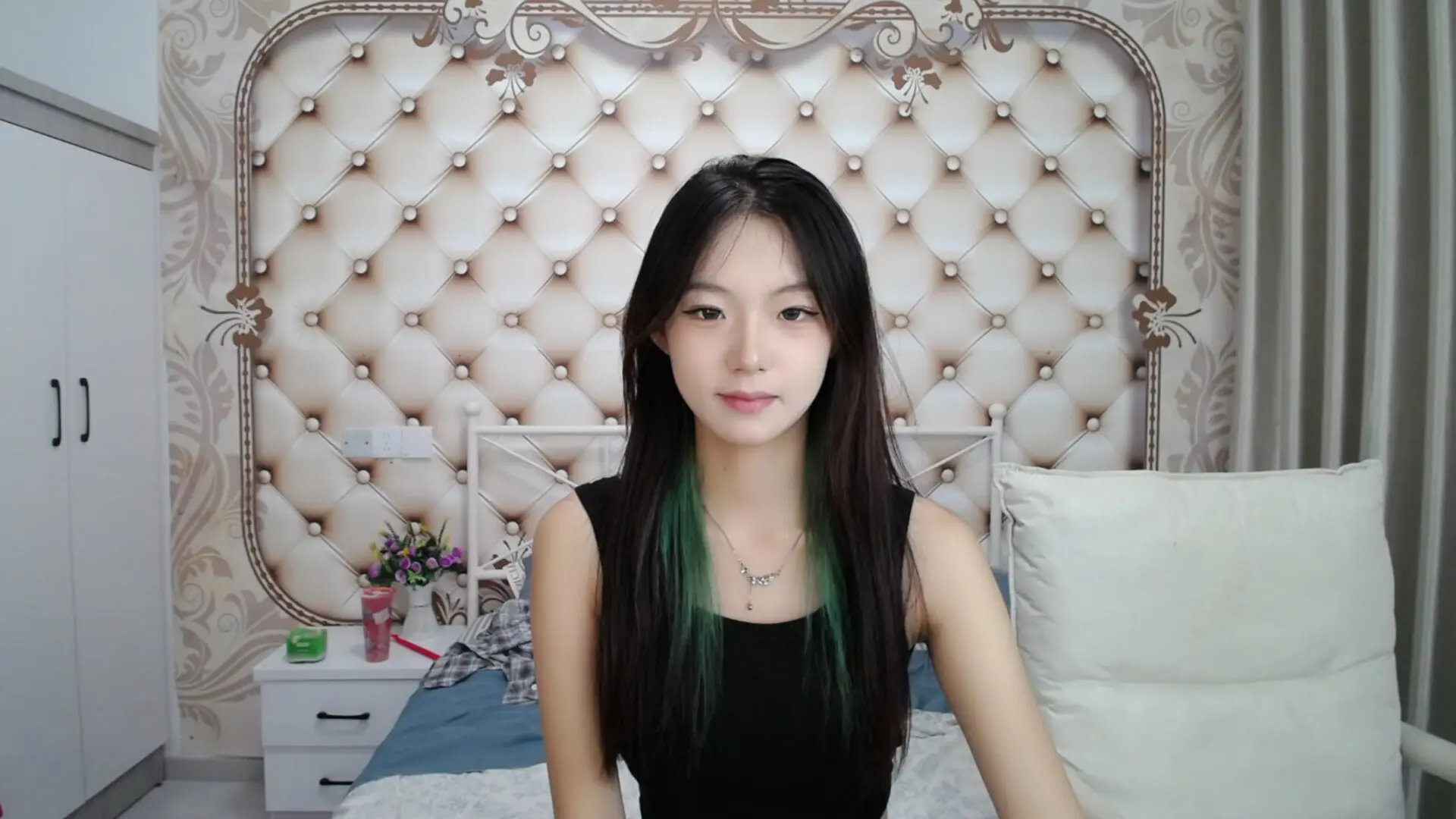 LinYUyu from Live Jasmin